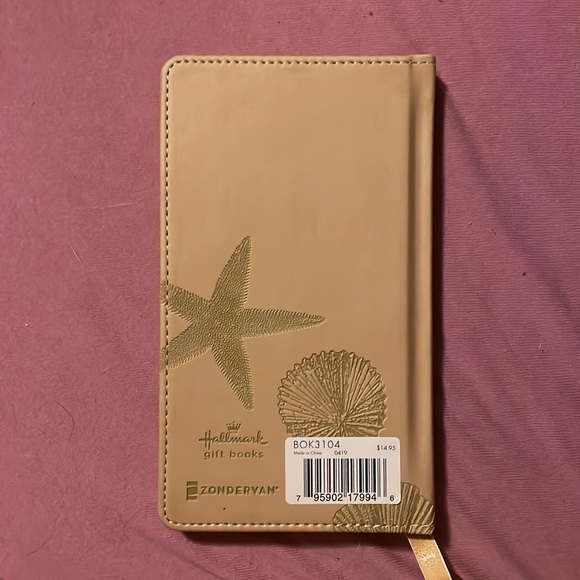 NEW Hallmark Leather Hardcover Footprints Scripture with Reflections Book - Picture 2 of 2